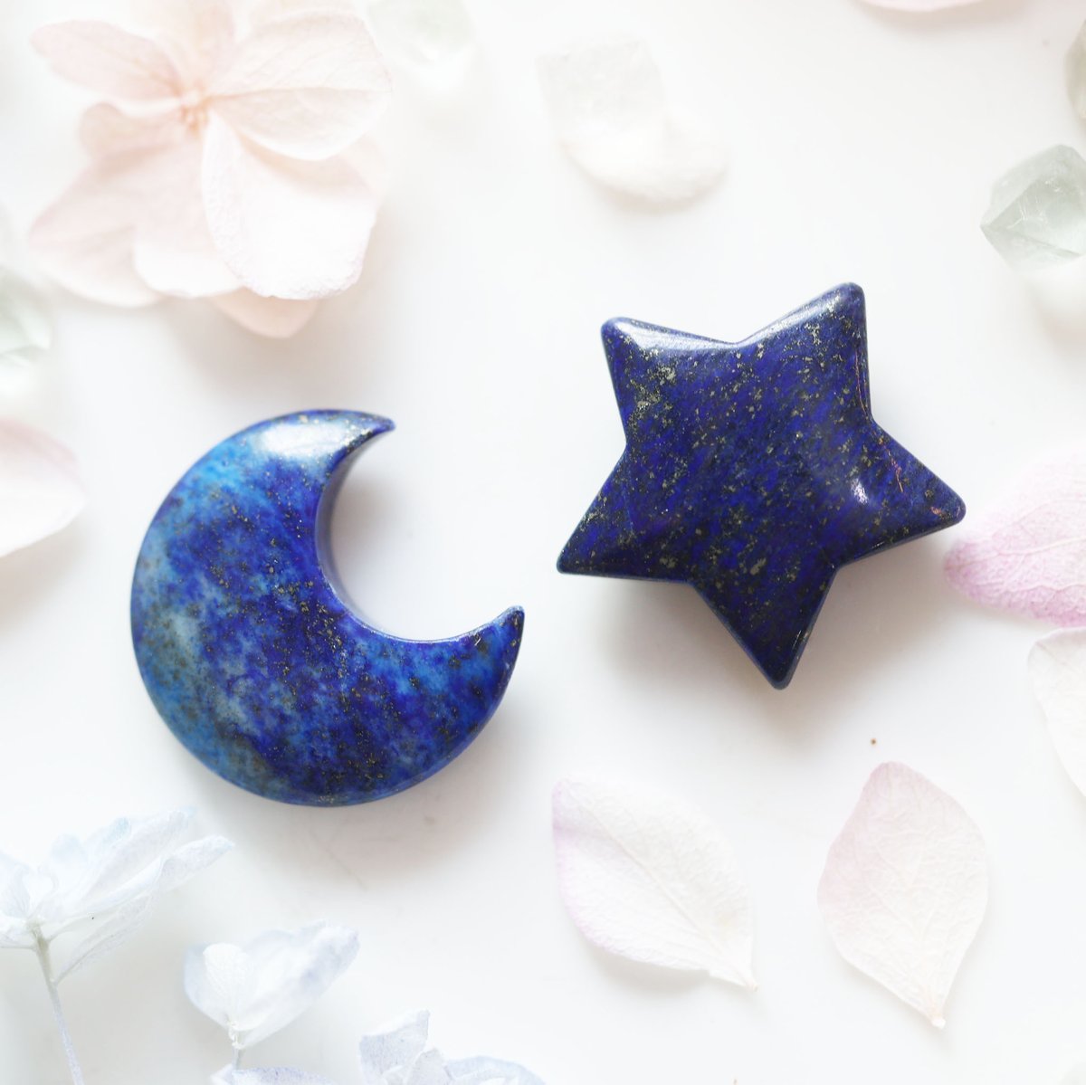 海福雑貨通販部の【鉱物・化石】に、ラピスラズリの星と三日月セットを