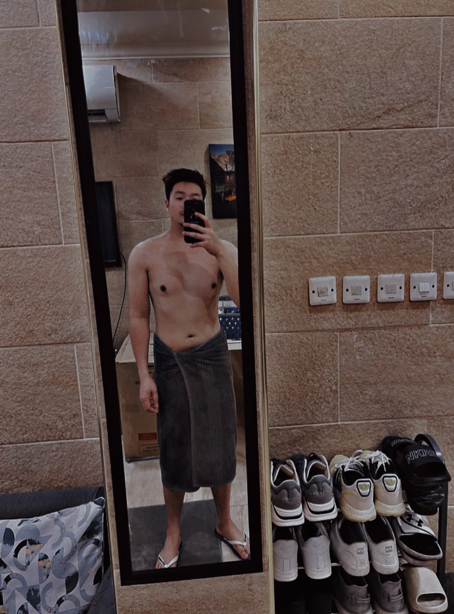 champchoco88's tweet photo. 🚿🚿💦💦 https://t.co/eI8AVVk210