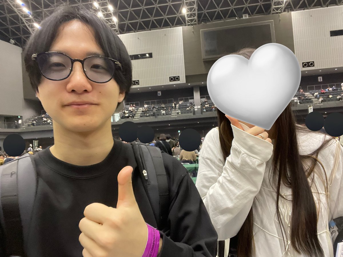 in__pcg's tweet photo. いつも応援してるすごい皆様とお写真撮っていただきました😭！
嬉しすぎる…どなたも神対応すぎて震えてます、ありがとうございました🙇‍♀️💗

coreitaパーカー、葉月さんとおそろい！からの、りつさんの生産者ポーズ…🥺💞 夏の新作楽しみにしてます🥰 https://t.co/dJ6VNE2I4C