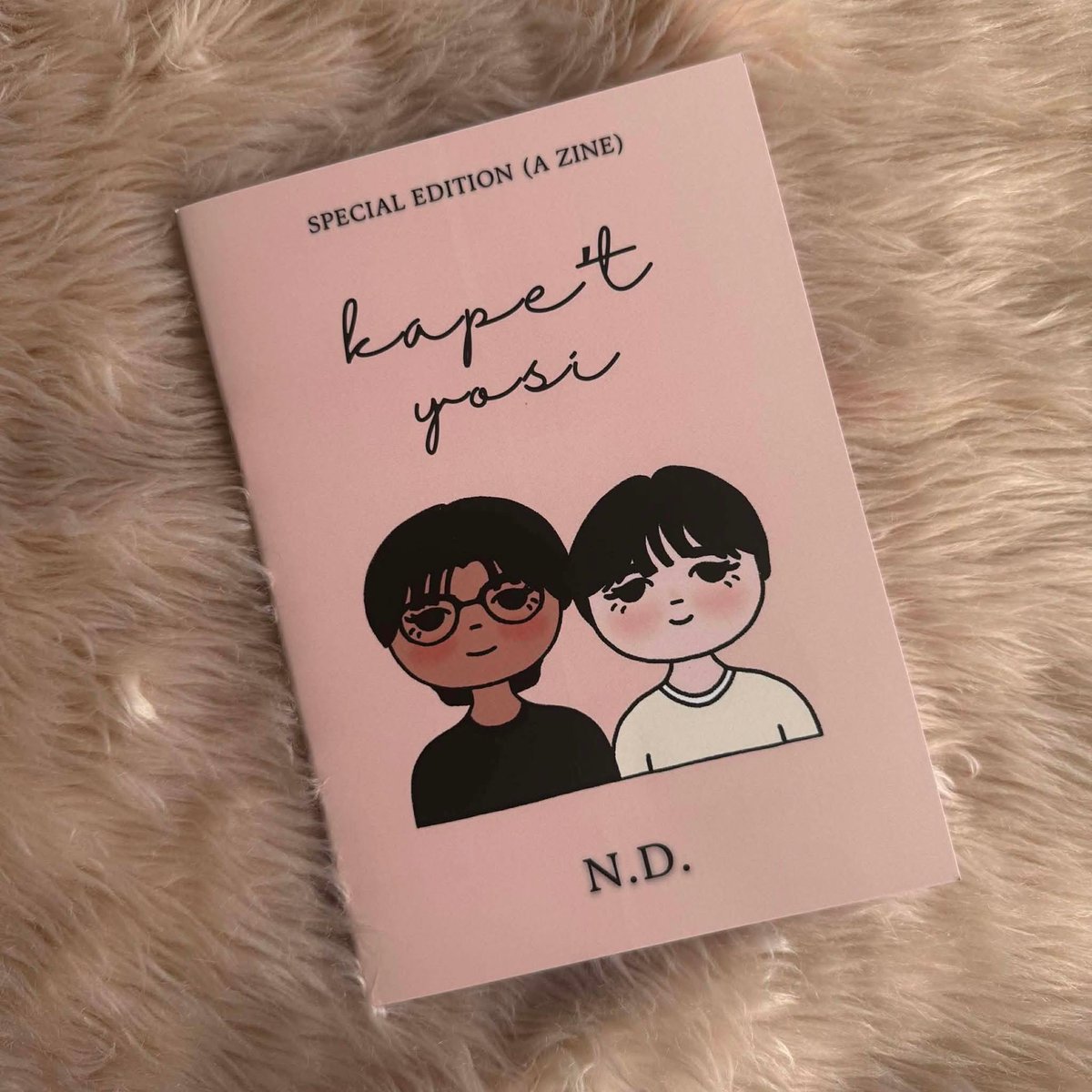 heyitsendee's tweet photo. the Kape't Yosi zine is here! 🤩

this will be exclusively available at the #KiligCafe2026 event tomorrow for only 99 pesos, so don't miss your chance to grab these cute copies of Kalil Peter &amp; Yohann Simon's love story! https://t.co/CqeG241WXP