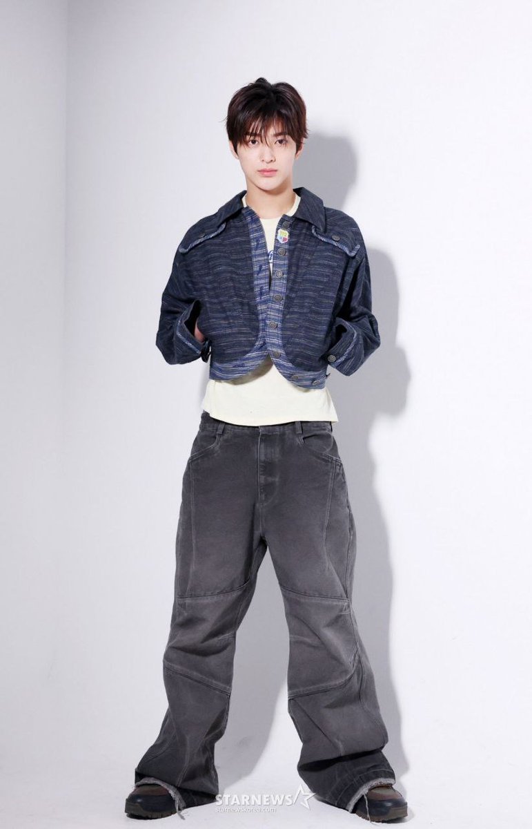 1% human 99% cat tweet media