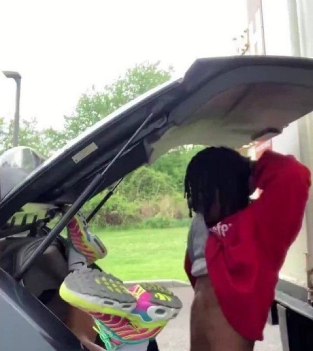 Nahh, she folded when she saw it😳😭

A thread 🧵👇