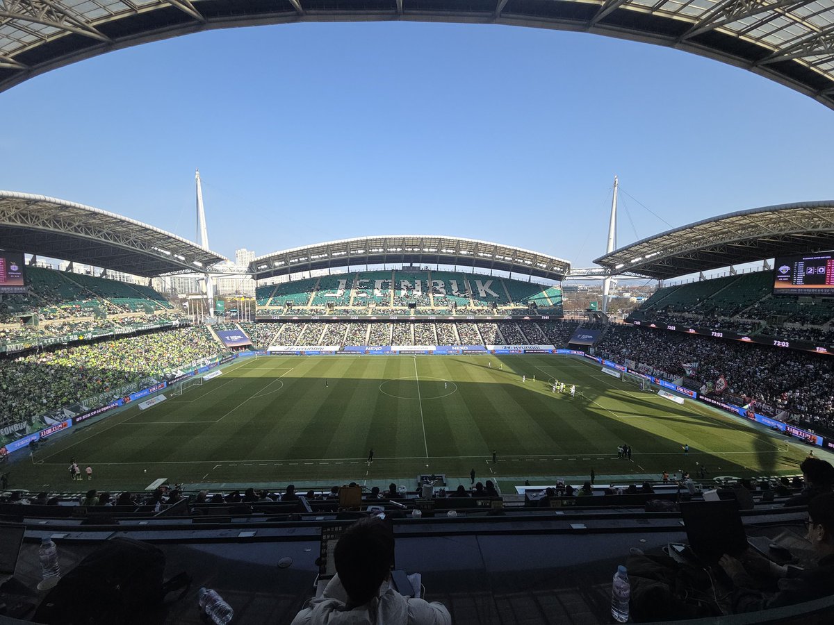 KLeagueUnited's tweet image. 🏟 19,350 fans in attendance for today's Super Cup.

#KLeague | #SuperCup| #JEOvDHFC