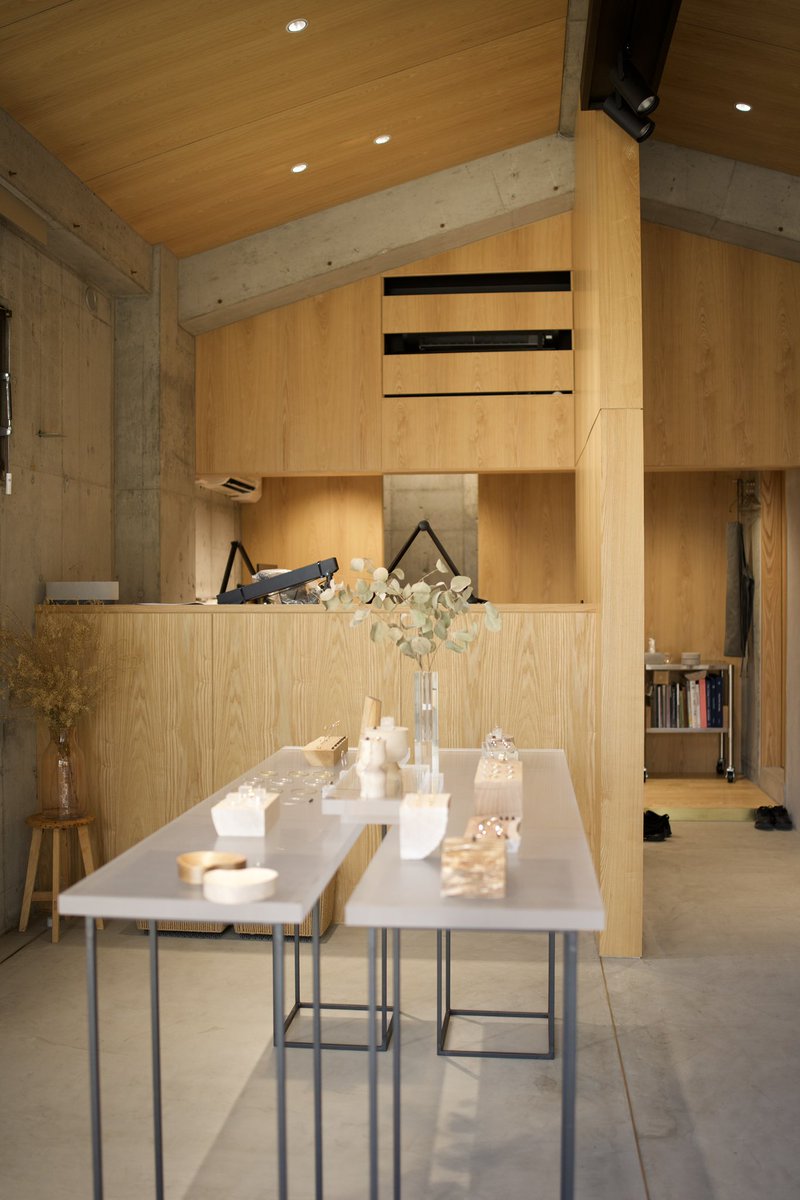 21土曜・22日曜・23祝日はアトリエをオープンしてます。ご来店お待ちし