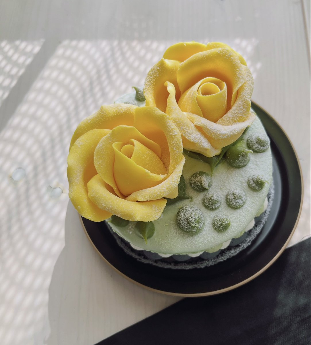 daizu_yashi's tweet photo. Happy Aroweek💐
最終日ですが、皆さま素敵な１週間をお過ごしでしょうか？今年もAroケーキを
https://t.co/c57Cok2wB7…
様に作って頂きました🥰フラッグカラー、緑色も2色使いなんですよ〜👏👏

#AroWeek
#AromanticSpectrumAwarenessWeek
#ASAW2026 https://t.co/iUwqUgHBzW