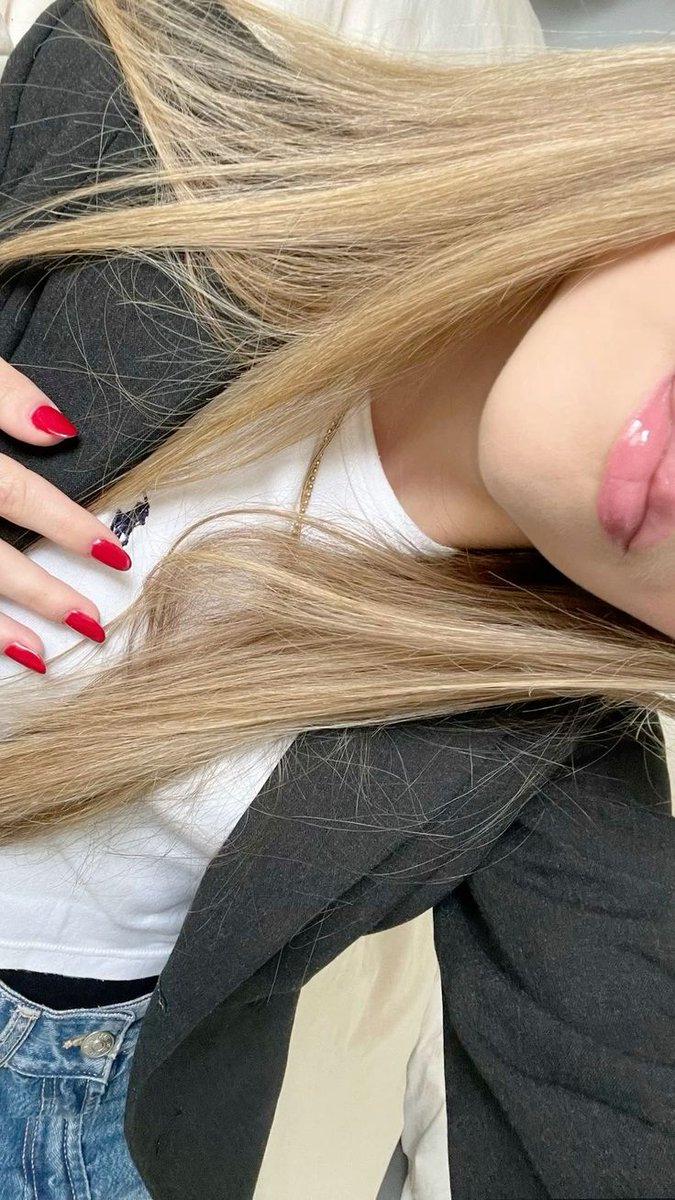 It's afternoon time 

Good afternoon ❤️🐈‍⬛