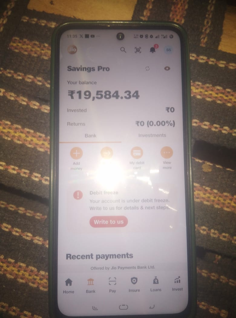 Iamsebak's tweet photo. @JioFinance1 my total amount is under debit freezed 19584/-but my dispute amount is only 500/- and it is under layer 5 how did  Jio payment bank blocked my all funds from my account 
@RBI @FinMinIndia @narendramodi  @nsitharaman @_MukeshAmbani @sanjaymalhot https://t.co/p470HKRiqQ