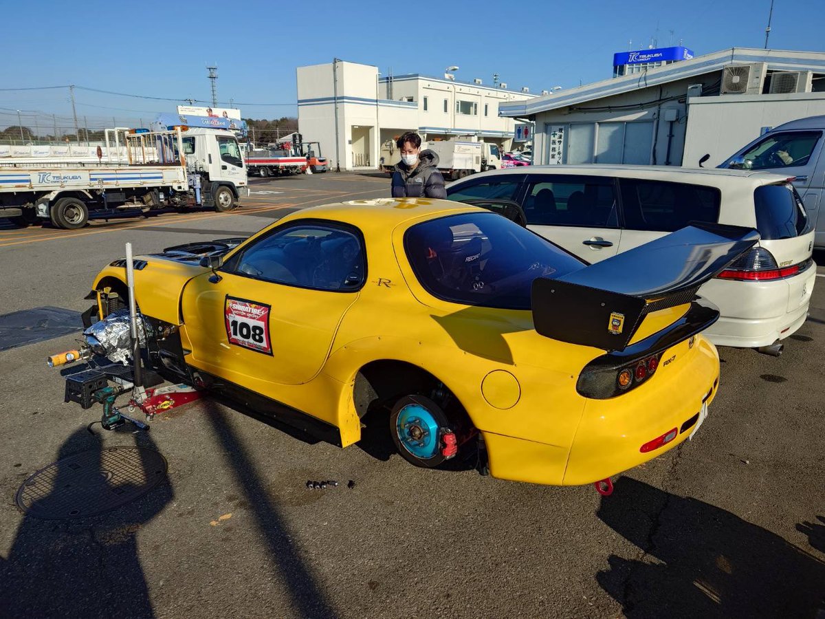 スズバン★ tweet media