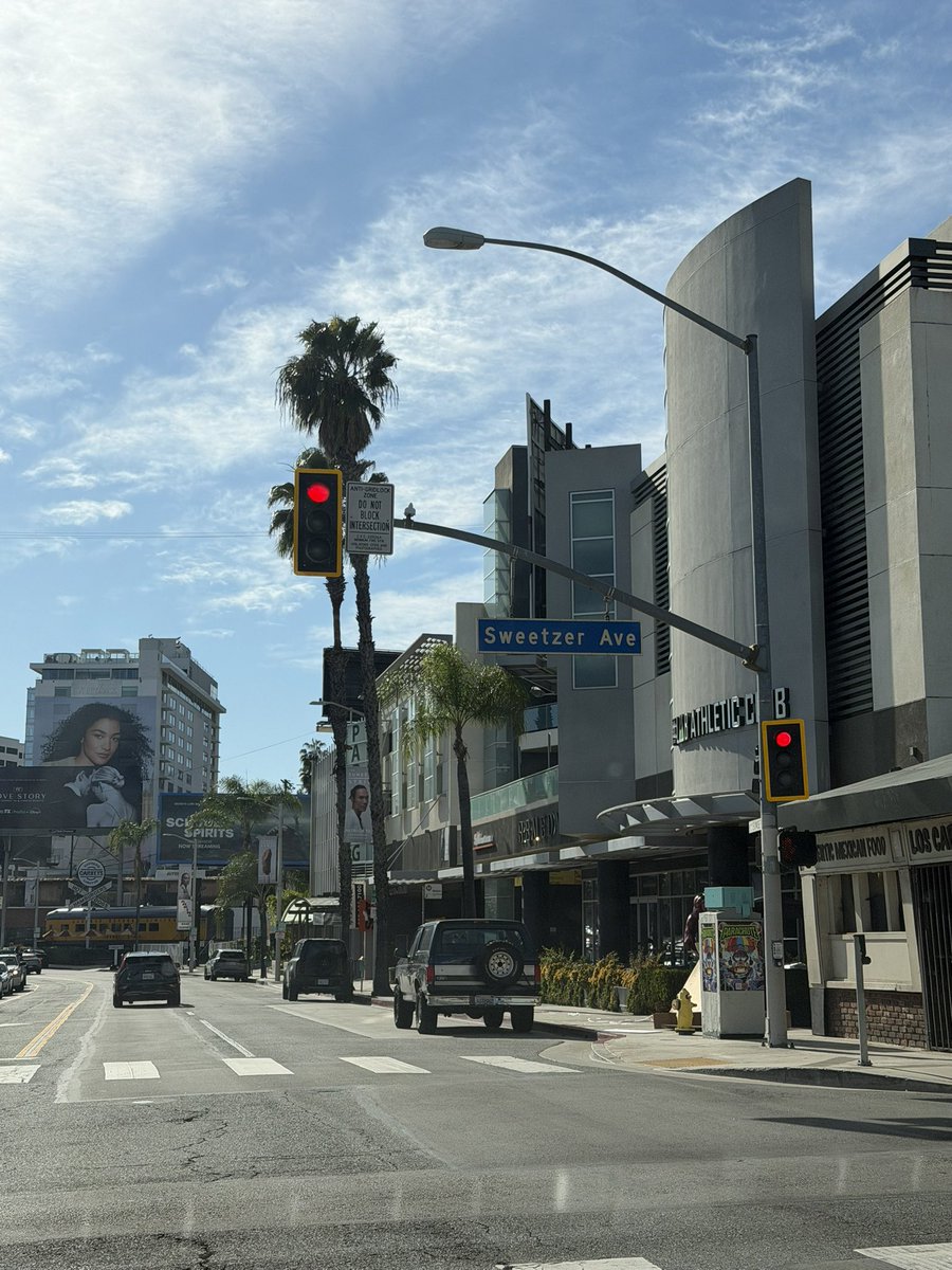 B-Villain tweet media