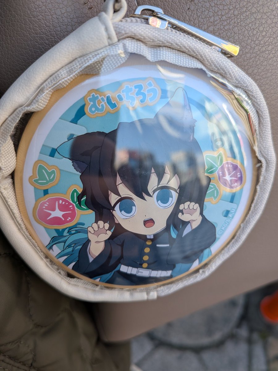 ジェイホビさんで購入しました。 ナンジャの缶バッジは少し大きめ