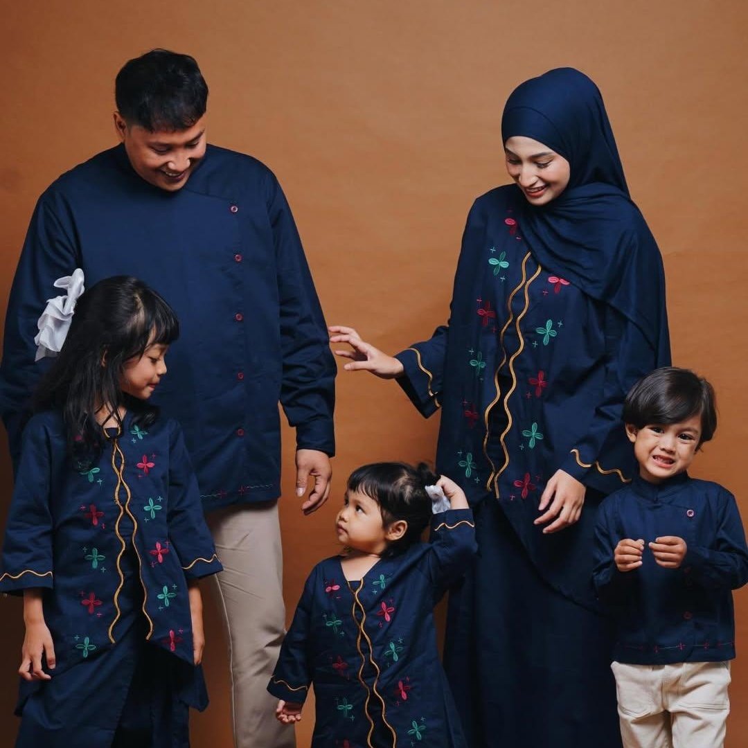 currentpick's tweet photo. Family set lebaran 
100% cotton 
momento series 

https://t.co/xEHXTndUWK https://t.co/sDx5AoLOhb