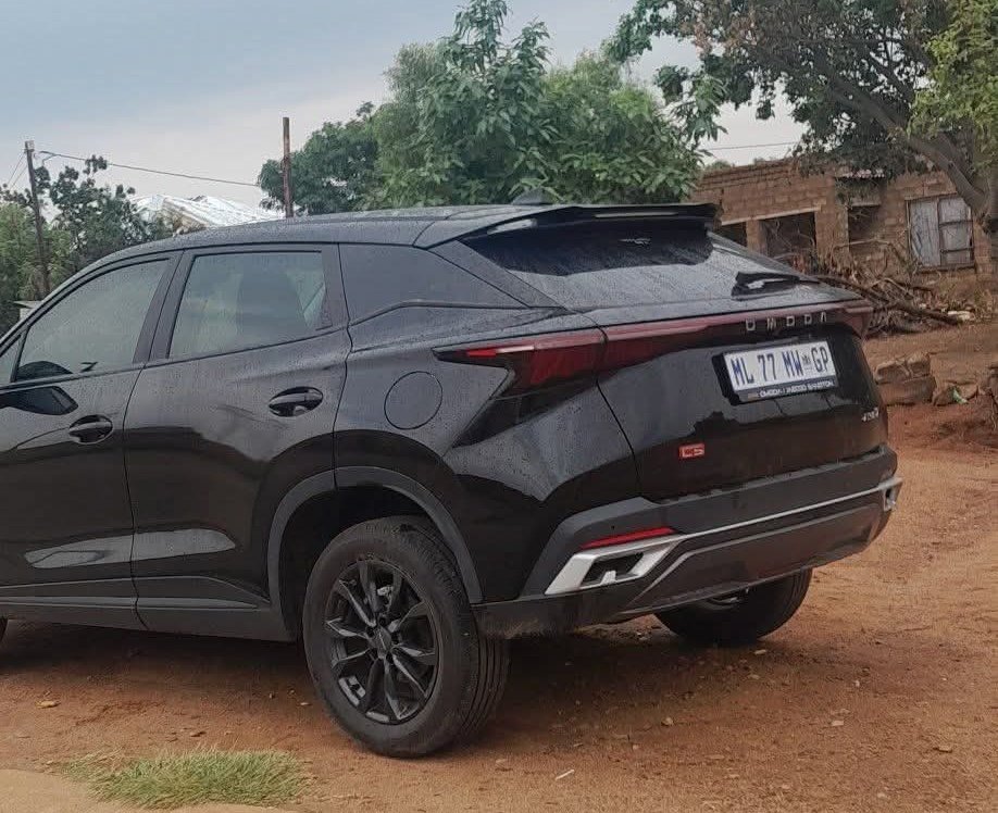 AS RECEIVED: A black Omoda with registration number ML 77 MW GP has reportedly been parked since last night in Winterveld near Jackies Road. The vehicle has a front flat tyre and residents are concerned about the owner’s safety. Community members are urged to help circulate the