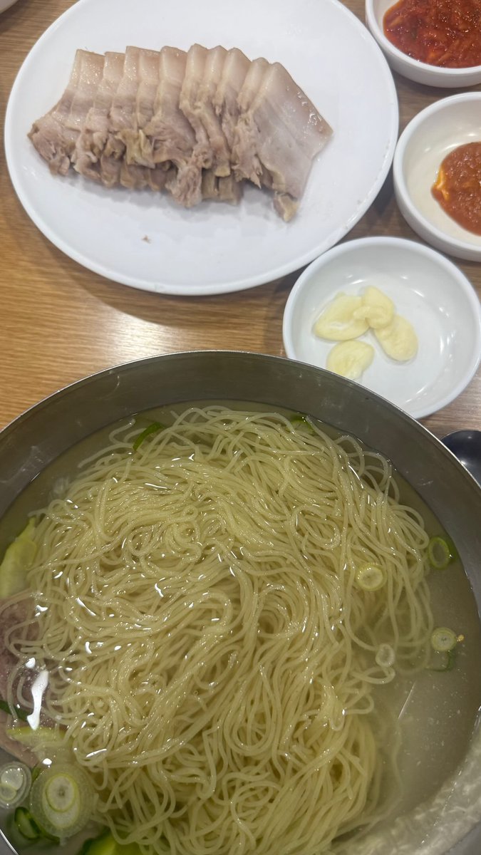 📸 INSTAGRAM STORY

(c) w_o_o_y_a

instagram.com/stories/w_o_o_…

#한승우 #승우 #ฮันซึงอู #ハンスンウ #韩胜宇
#HANSEUNGWOO #SEUNGWOO