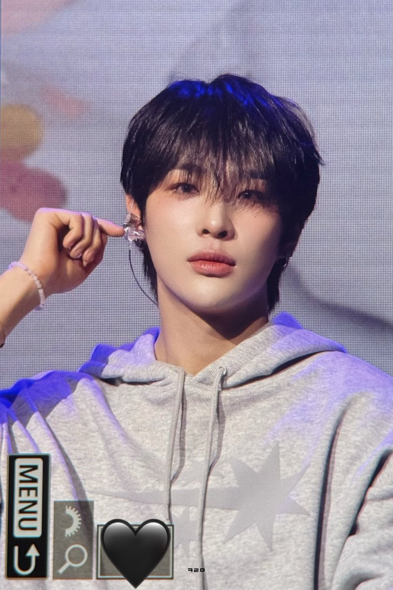 𝐤𝐮𝐫𝐨𝐦𝐢* tweet media