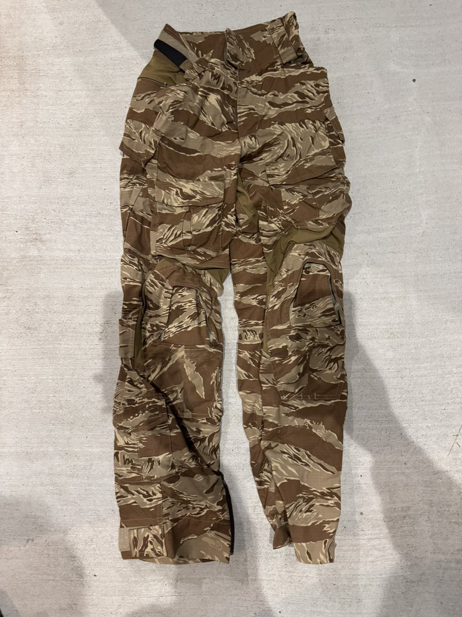 azuma_max's tweet photo. #ミリタリー物販
Crye コンパン30R TACDISにて購入
55k 送別 https://t.co/G7qUvFNf3f