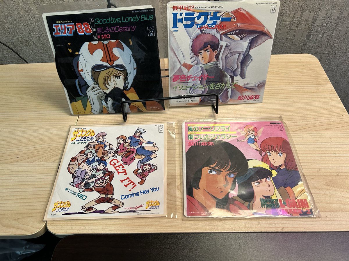 BIPA LIVEリハ終わりました‼️
若干当日券もあるみたいだよ〜🎉
西川口GALAXYで待ってま〜す👋

大好きですっ‼️って
スタッフの方が楽屋にレイアウトして下さいましたよ💕