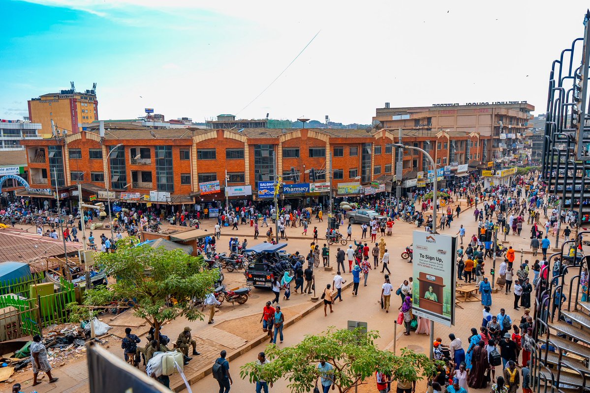 Frames 1&amp;2 👉🏾Before
Frames 3&amp;4 👉🏾 After! 

Phew 😮‍💨

#ForALivableCity