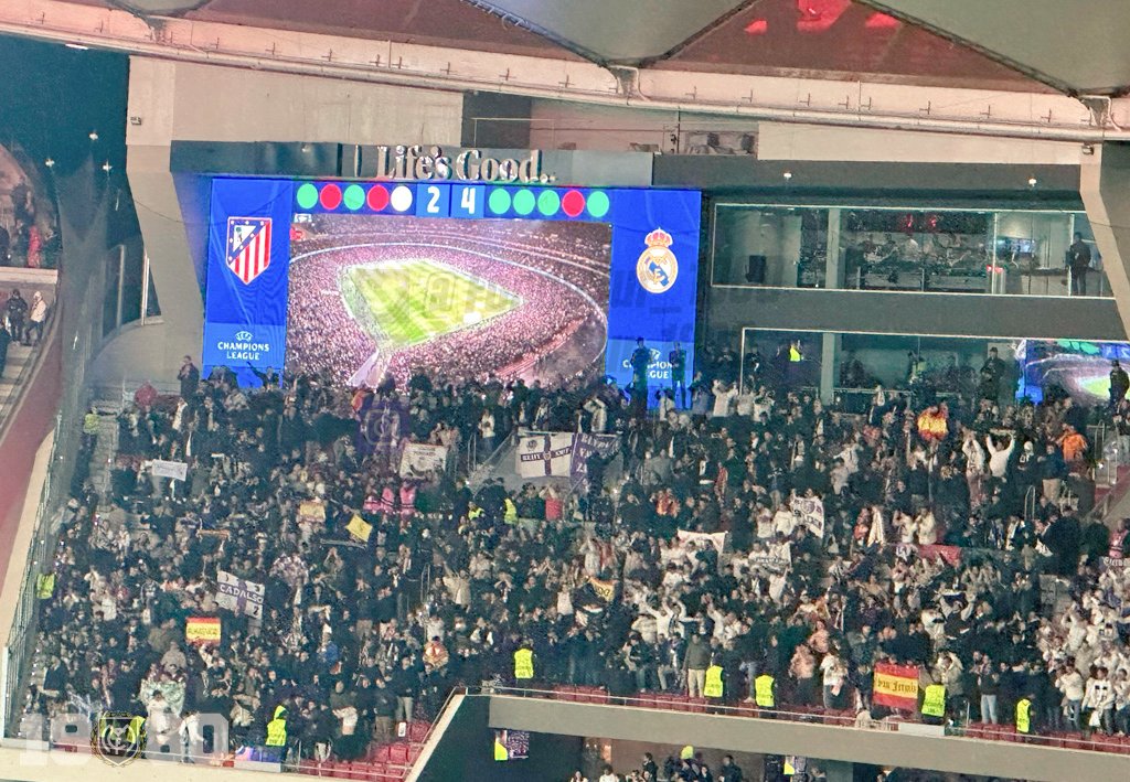 UltrasRMCF's tweet photo. 24/25 Atlético - R. Madrid.

Los seguidores madridistas disfrutan en el Wanda del pase a la siguiente ronda de Champions, como viene siendo habitual cada vez que los dos equipos se encuentran. https://t.co/wpjZwvlPLX