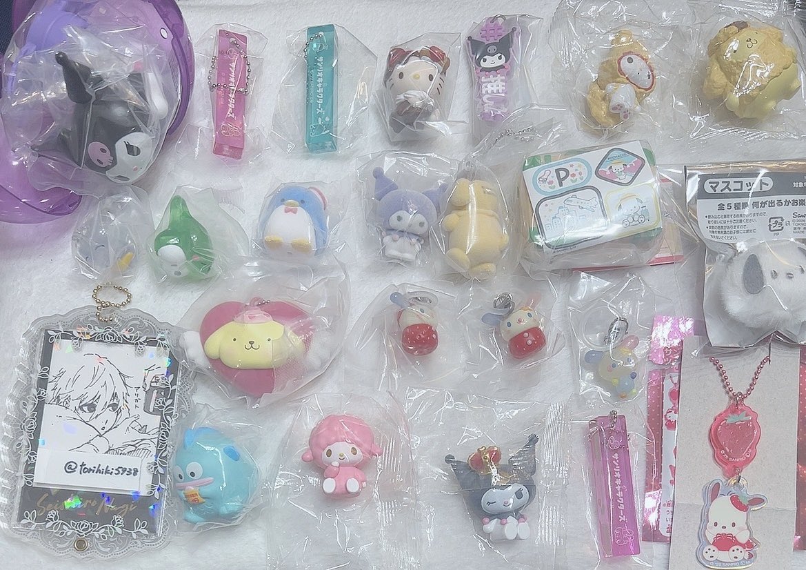 𝓡♡取引垢/発送不定期(最近通知不良)/グッズ整理中/他作品との異種