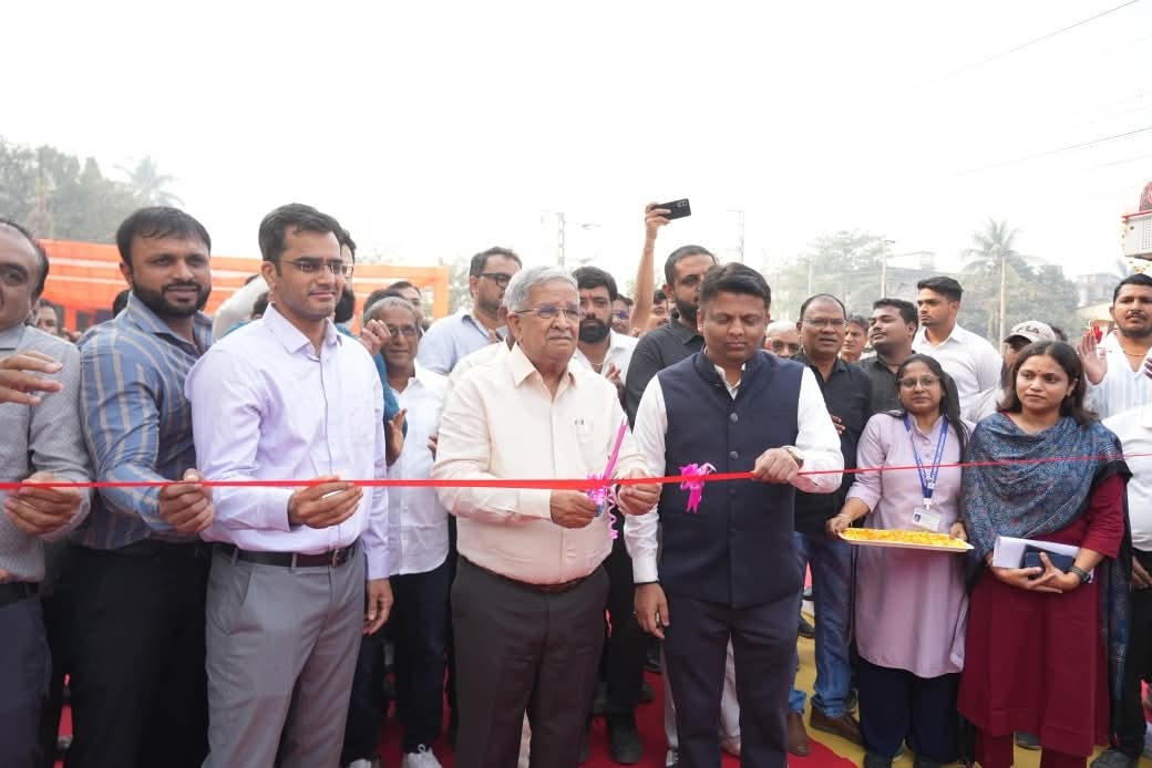 bjp4_valsad's tweet image. ગુજરાતના માનનીય નાણામંત્રી શ્રી @KanuDesai180 સાહેબ તથા વલસાડ-ડાંગના માનનીય સાંસદ @dhaval241086 સાહેબનો વાપી પૂર્વ-પશ્ચિમ સબવે અને વિકાસ કાર્યો માટે હૃદયપૂર્વક આભાર. 🙏

આ પ્રકલ્પો શહેરના સર્વાંગી વિકાસને નવી દિશા અને ગતિ આપશે. 🚧🌿
#વાપી
#Vapi