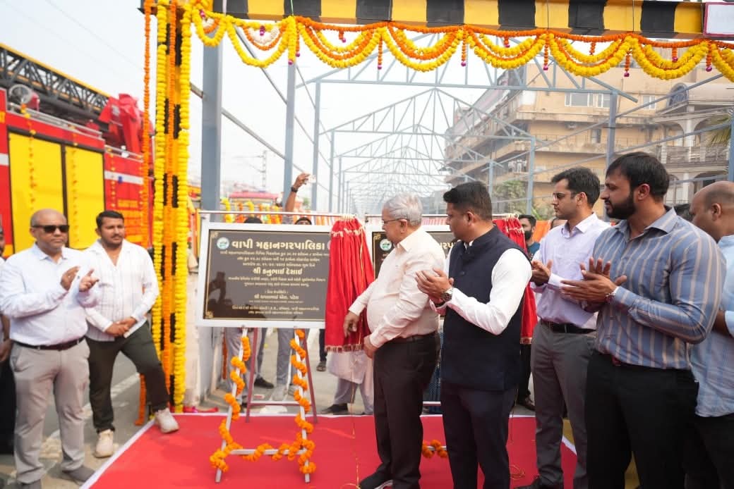 bjp4_valsad's tweet image. ગુજરાતના માનનીય નાણામંત્રી શ્રી @KanuDesai180 સાહેબ તથા વલસાડ-ડાંગના માનનીય સાંસદ @dhaval241086 સાહેબનો વાપી પૂર્વ-પશ્ચિમ સબવે અને વિકાસ કાર્યો માટે હૃદયપૂર્વક આભાર. 🙏

આ પ્રકલ્પો શહેરના સર્વાંગી વિકાસને નવી દિશા અને ગતિ આપશે. 🚧🌿
#વાપી
#Vapi