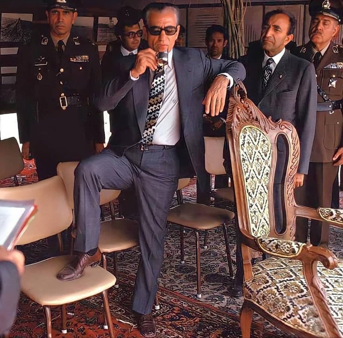 رو سفید ایران..
#جاویدشاه