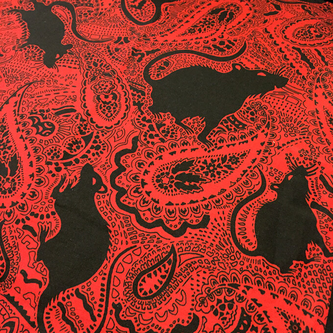 1 yard of the Paisley Rats fabric was sold today. The red-black version was chosen. It has black rat shapes and an elaborate black paisley pattern on a red background. Punks and goths love this version of the design. Red &amp; black together are dramatic.
spoonflower.com/en/fabric/6682…