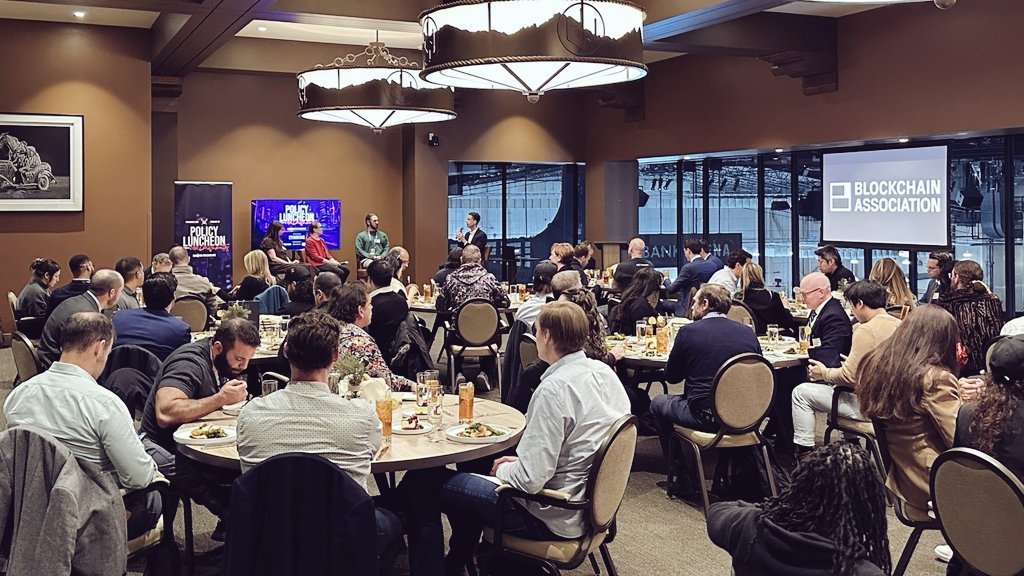 sh3k1n4h tweet media