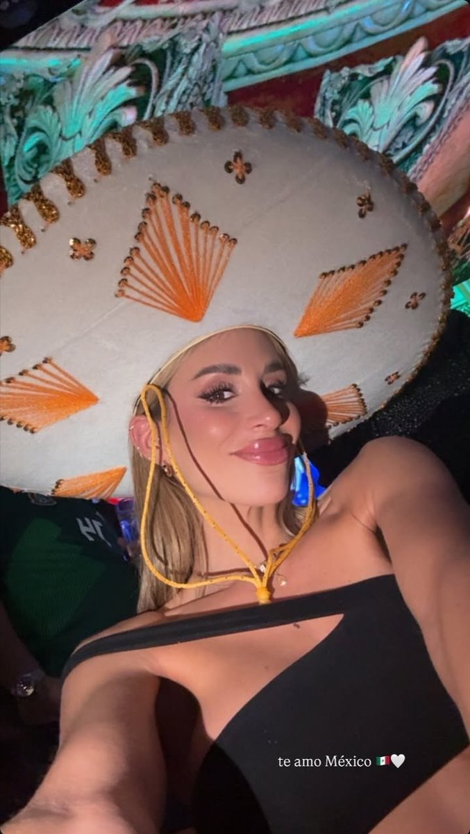 Linda 😍, q bien te quedan los sombreros🥰#CrisPorta21F #TeamPorta