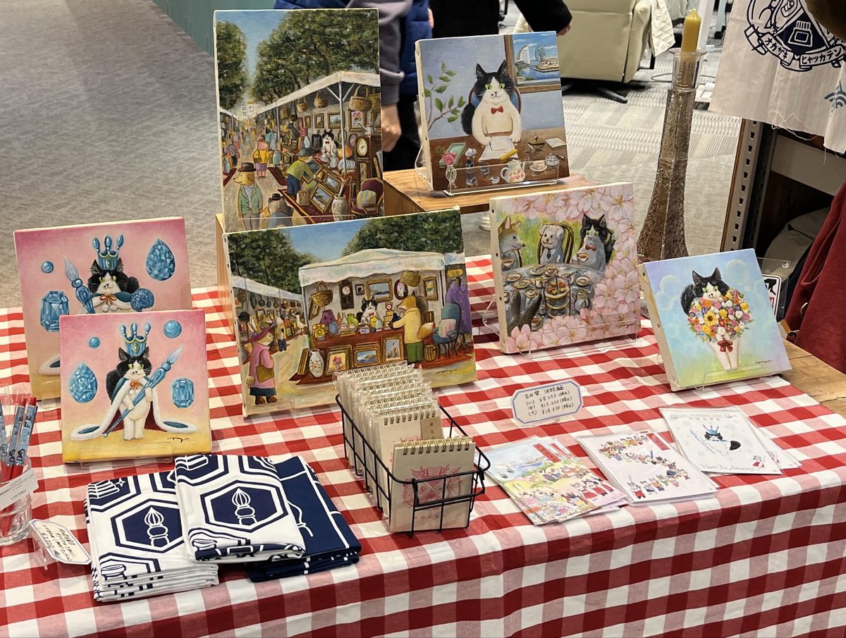 お知らせ 油絵 展示・販売しております。 本日の様子。 STORY STORY