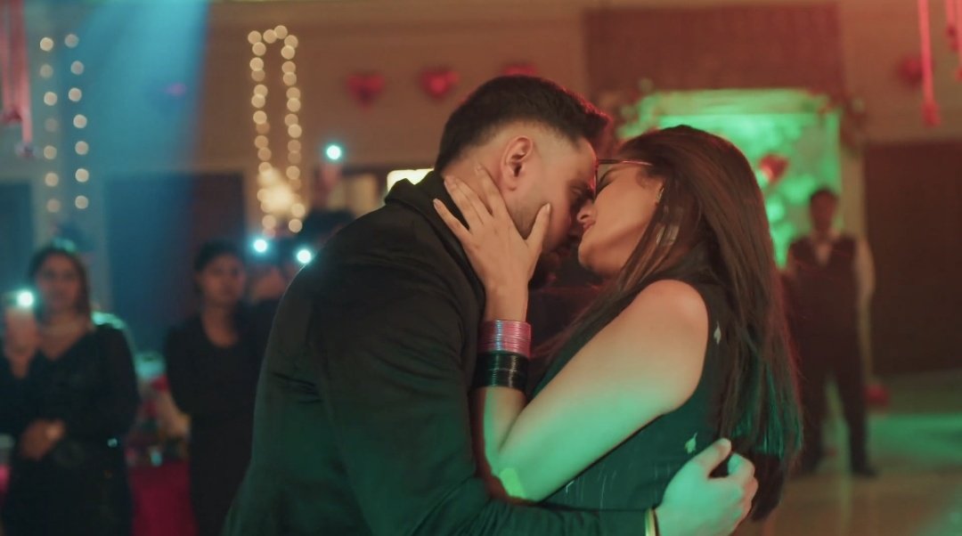 how to seduce your man ft. mannat khanna 🫦

#AyeshaSingh #AdnanKhan
#Mannat #ManVik