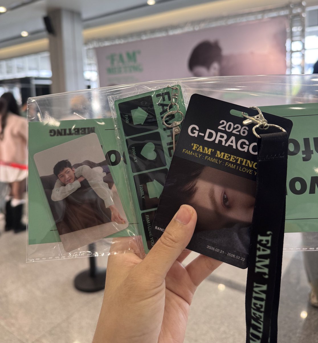 บัตรสามพันก็ได้ของแจกเหรอ รักน้องจียง 😭😭😭😭

#GDRAGON2026inBKK
#GDFAMMEETING2026