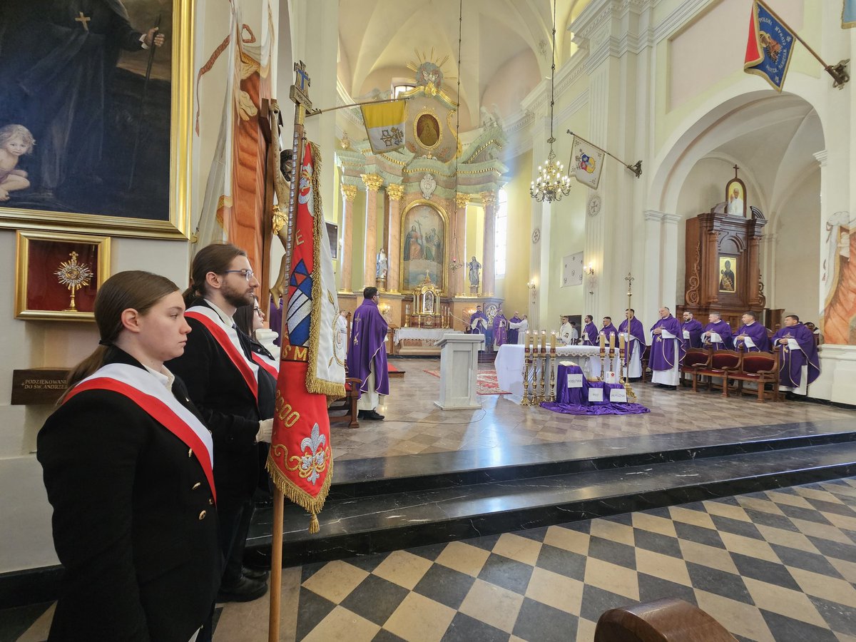 Drugi dzień Zebrania Krajowej Rady KSM rozpoczynamy Mszą Świętą, której przewodniczy biskup drohiczyński Piotr Sawczuk.

Dzisiejszy program to czas podsumowań, ale także podejmowania odpowiedzialnych decyzji - przed nami wybory do władz krajowych KSM.