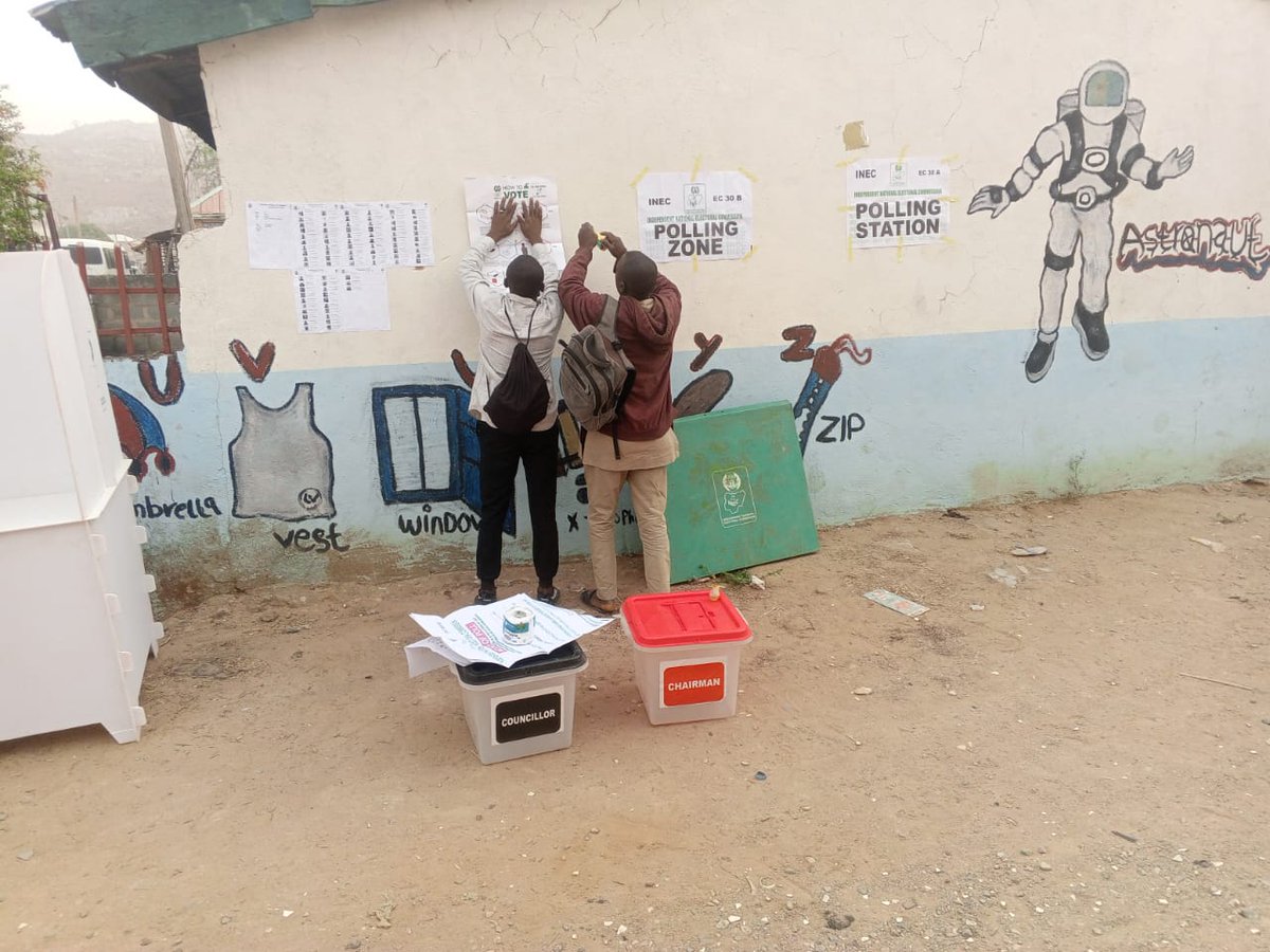 Blueprint_ng's tweet photo. Election Materials Arrive as Peyi Polling Unit, Bwari LGA at Subert International School Sets Up Under Security Watch

#FCTDecides
#AbujaVotes
#FCTElection
#NigeriaDecides
#AbujaElections
#FCTDecides2026
#FCTElections2026
#AbujaVotes2026 https://t.co/DdJdNj2u4m
