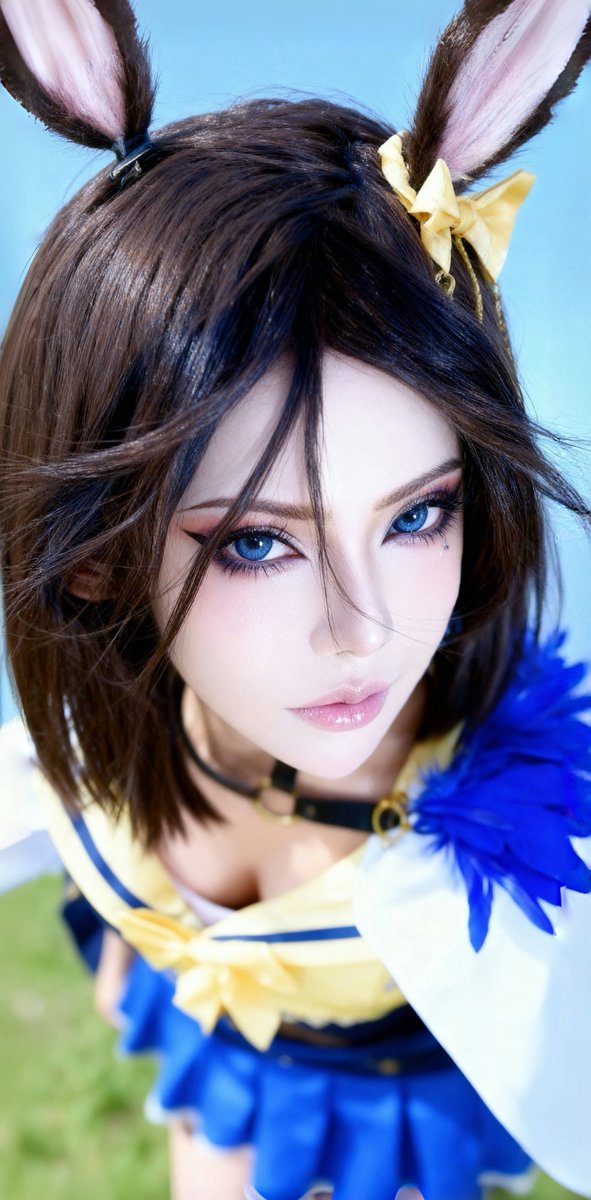 Umamusume: Pretty Derby

              “  The  Empress  ”

                    cosplay   /   Air  Groove