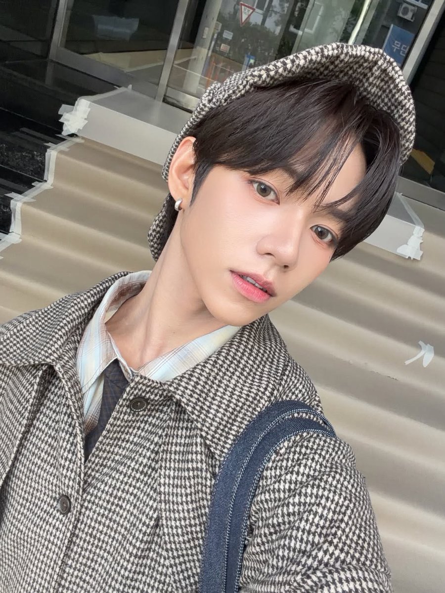 Aside from his overwhelming talent; his visuals are something that