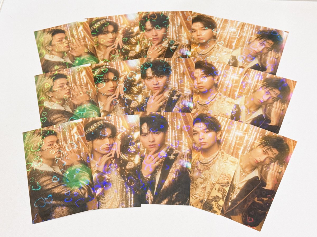 タワレコのホログラムトレカ届いた✨️ ハート可愛すぎる🥹♡ 5枚ずつ