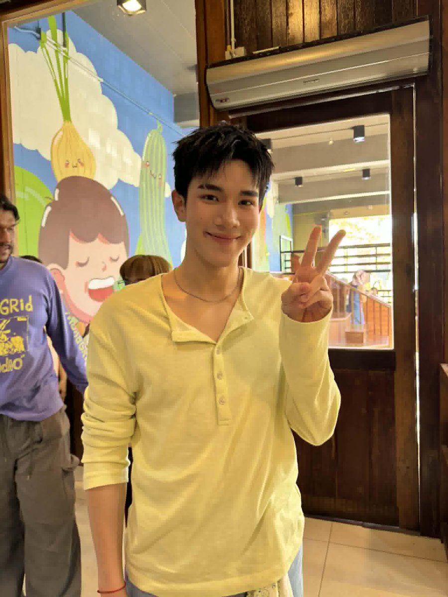 น่ารักอะ แม่อยากกลับขอนแก่นเลยหล่ะะะ
#โฟร์ทณัฐวรรธน์ #Fourthnattawat <a href="/tawattannn/">FOURTH</a>