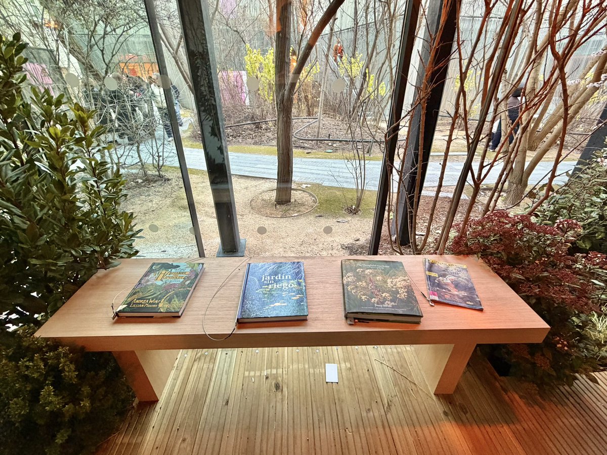 nachoramosc's tweet image. “Baño de Bosque”. Jardín efímero del paisajista Alex Fenollar en el Madrid Design Festival 2026. #Madrid #Jardín