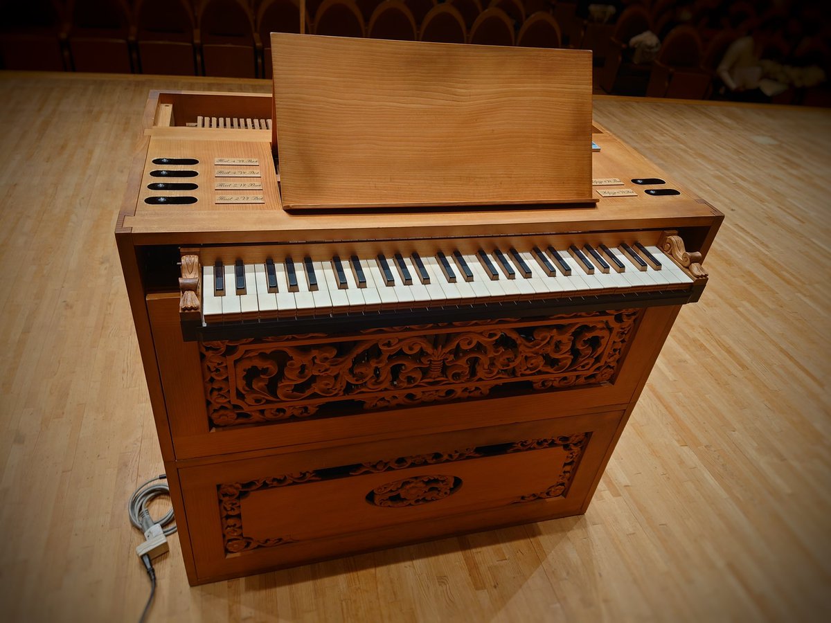 昨日新大久保でお世話になったオルガンが岐阜にワープしています