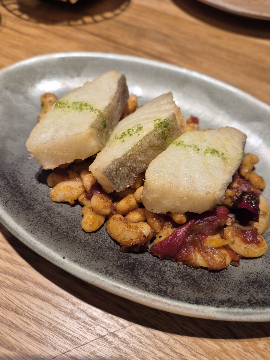 Esmorzar en condicions.
Bacallà fregit i mongetes del ganxet.

<a href="/borjasic/">Borjasic granjaelena</a>