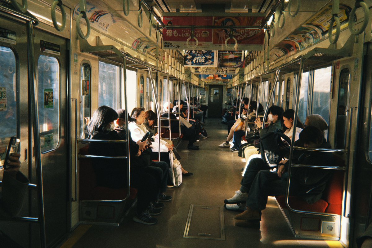 人生には意味もなく好きな電車に乗るだけの日があってもいい。#Dazz