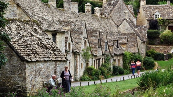 Bibury y otros pueblos bonitos que ver en Cotwolds (Inglaterra)
zoomdestinos.es/bibury-y-otros…