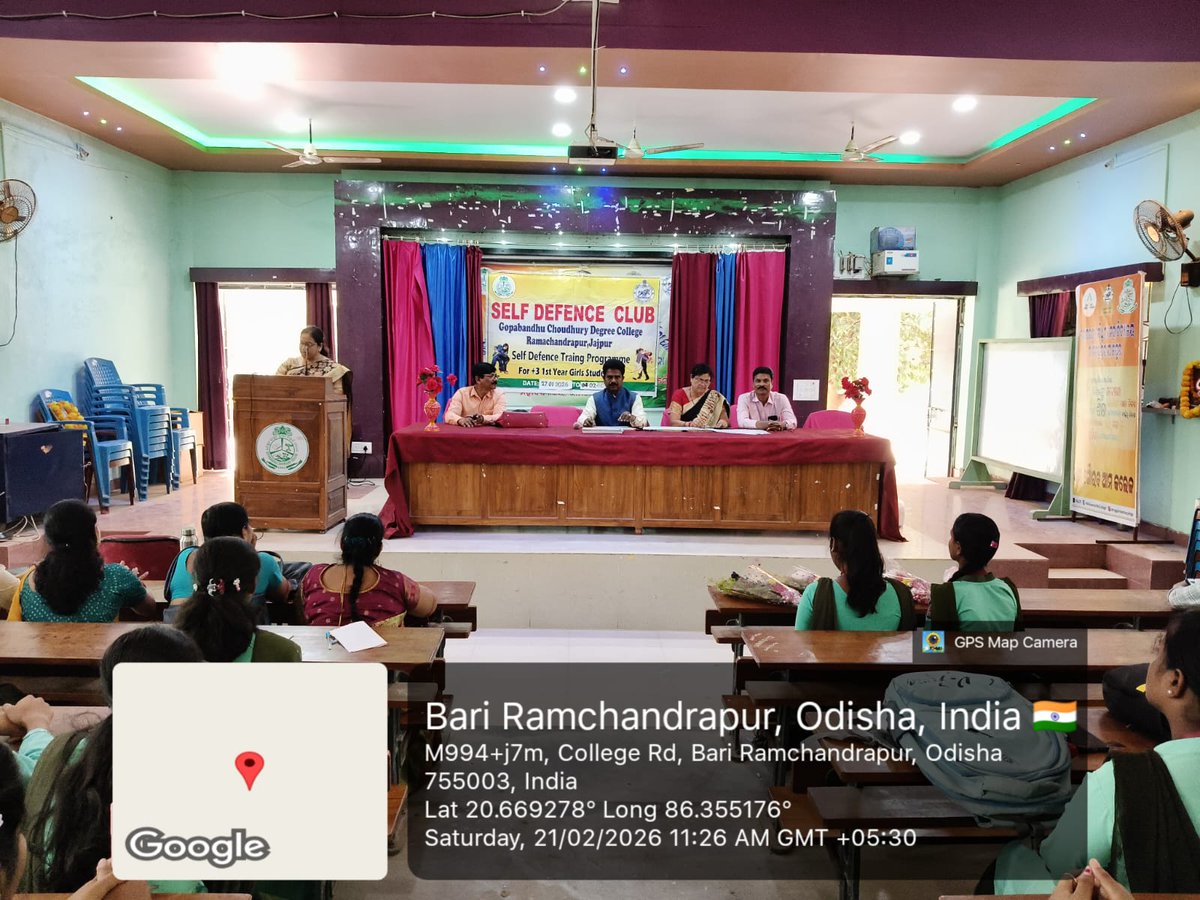 Principal_GCC's tweet photo. Today,Our College successfully completed Closing Function of Self Defense Club today  under the active guidance of Prof.Susila Nayak #Coordinator #Self-Defense club.Others present Chief Guest-Dr Kukumeena Mohanty#guest-Dr Narottam Parida IQAC Coordinator https://t.co/XIPwgPVd0J