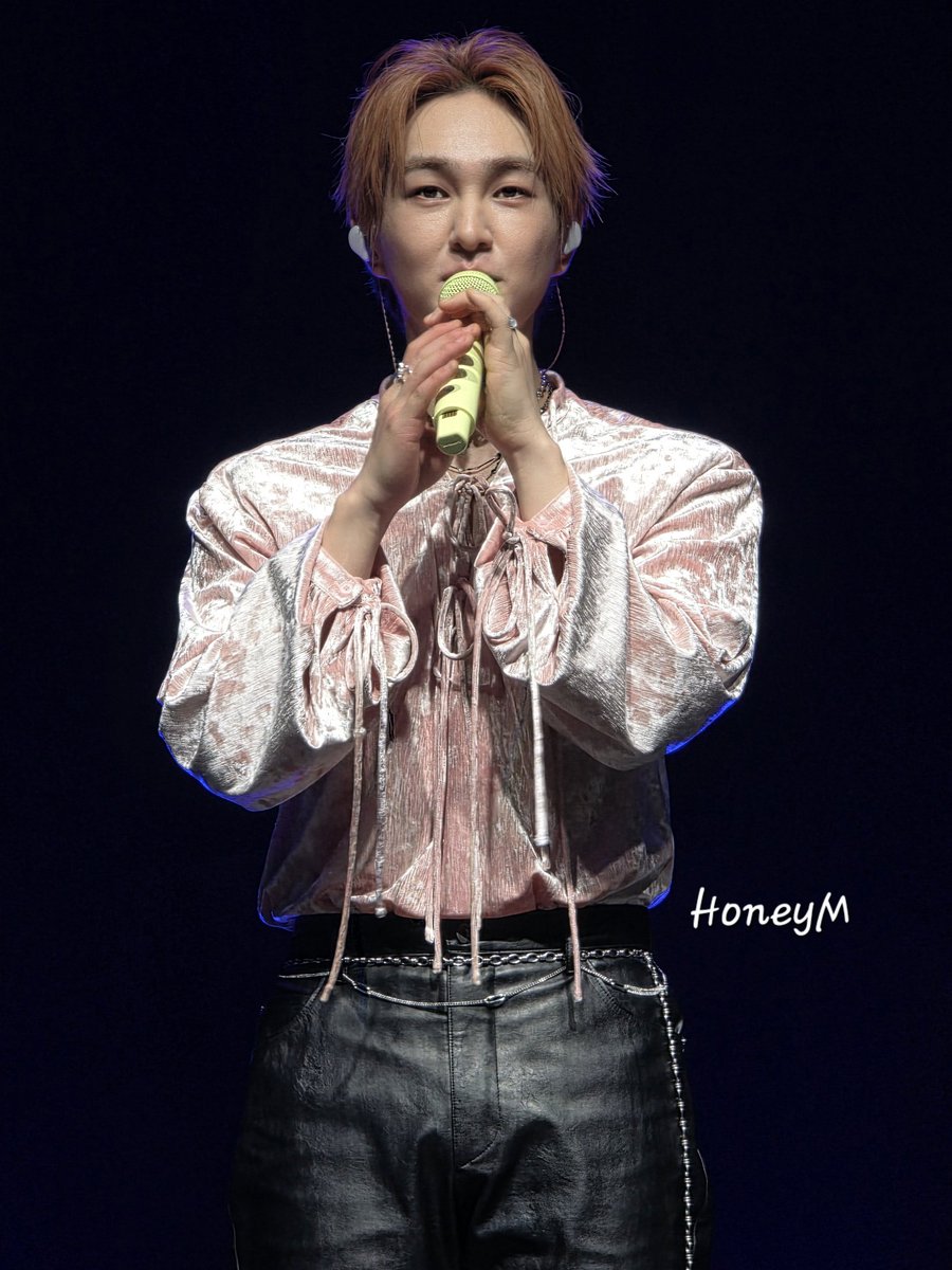 온유 #ONEW #オニュ@SHINee @ONEW_GRIFFIN