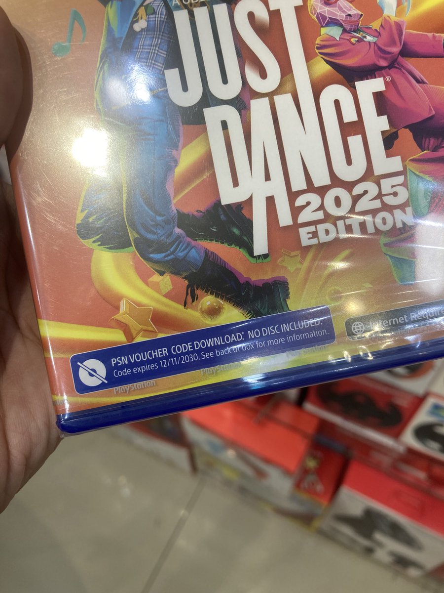 sakana 🌙 tweet media