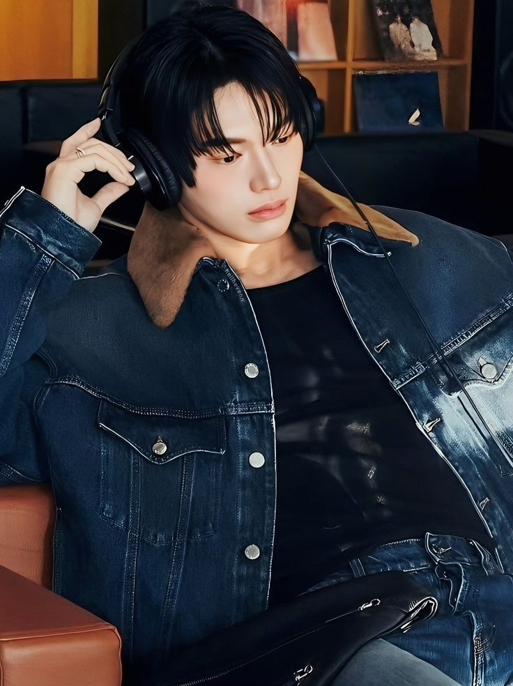 selfolssi ♤ tweet media