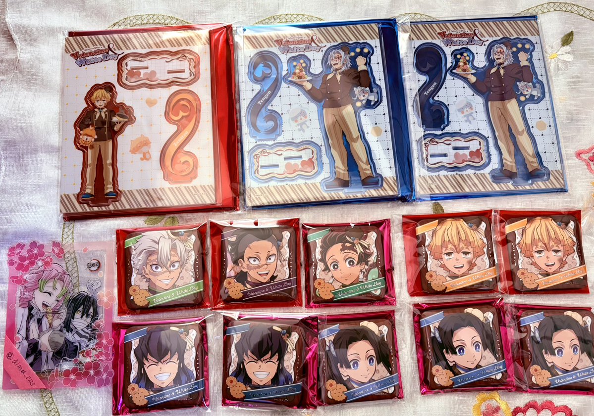 交換】鬼滅の刃 バレンタイン＆ホワイトデー アクスタ 缶バッジ 【譲