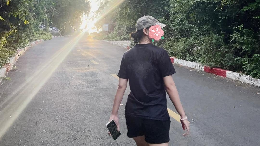 mỹ nữ an tĩnh tweet media