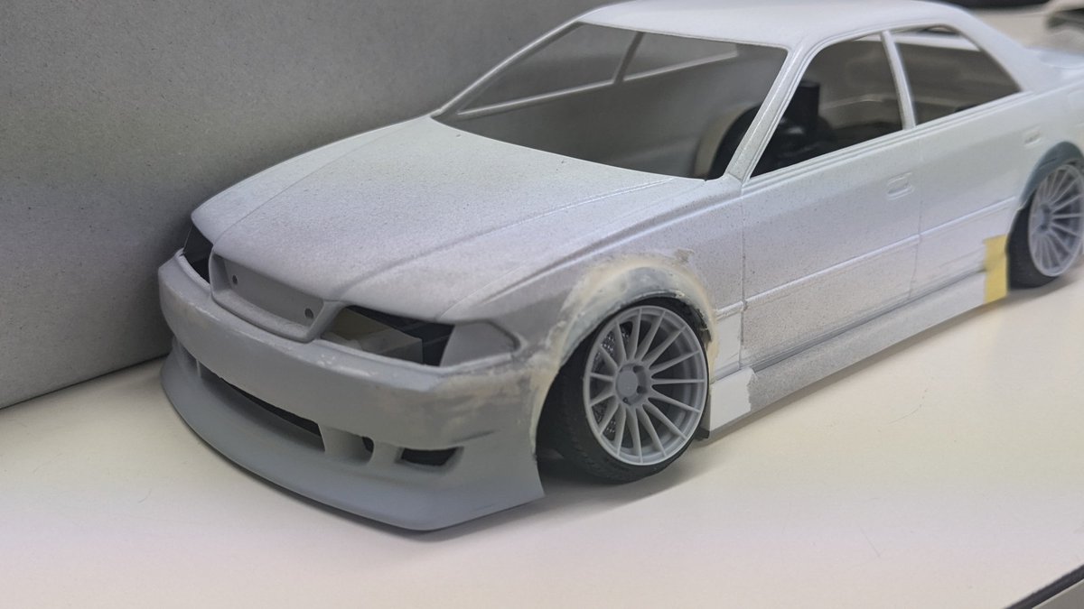 2mx100 180SXの時みたいに間に合わず途中になりそうだからエアロの部品